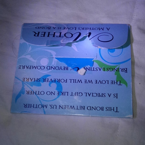 Mother Bond Love Necklace - Picture 4 of 9